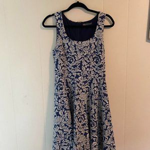 Casual Knit Dress. Navy and white floral